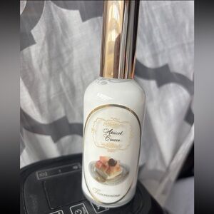 Femmenina Apricot Cream Perfume